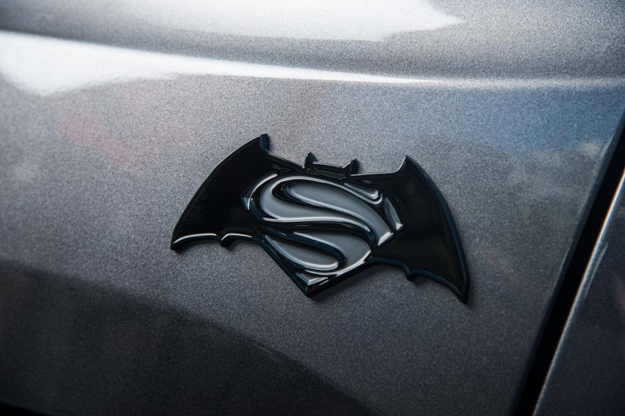  Jeep Renegade Dawn of Justice 2016 года  (UK) (фото 3 из 4)